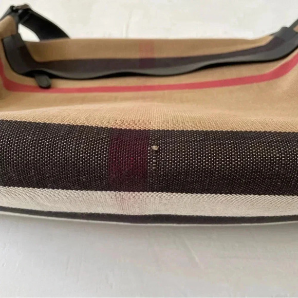 Burberry Messenger Unisex Bag - Picture 9 of 14